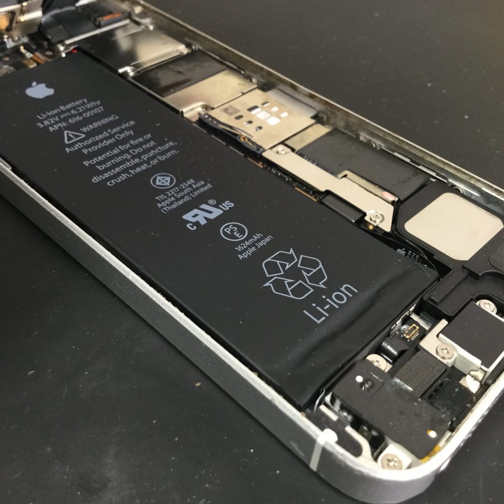 春の訪れとともに…iPhone SEのガラス割れ修理で見つけた“意外な事実”