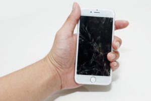 iPhoneX・Xs・XRの画面修理承っております！