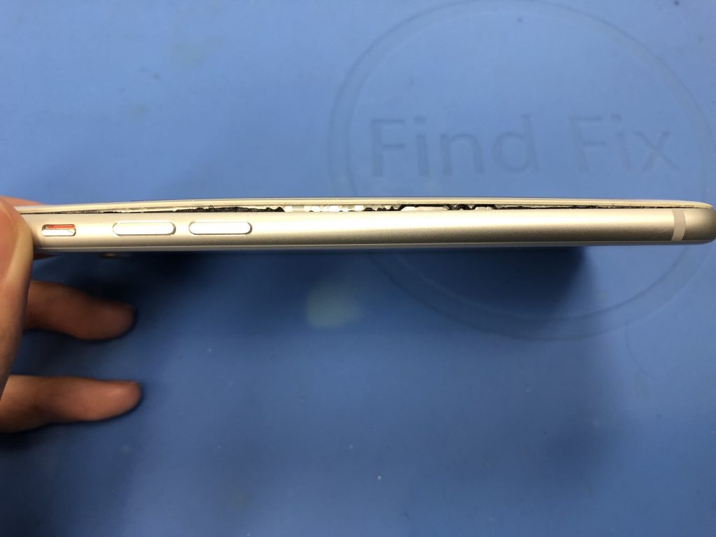 iPhone バッテリー 膨張