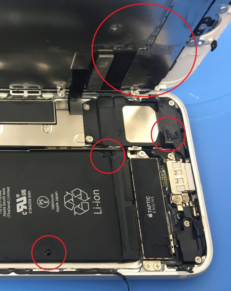 iPhoneは防水ではないのか！？
