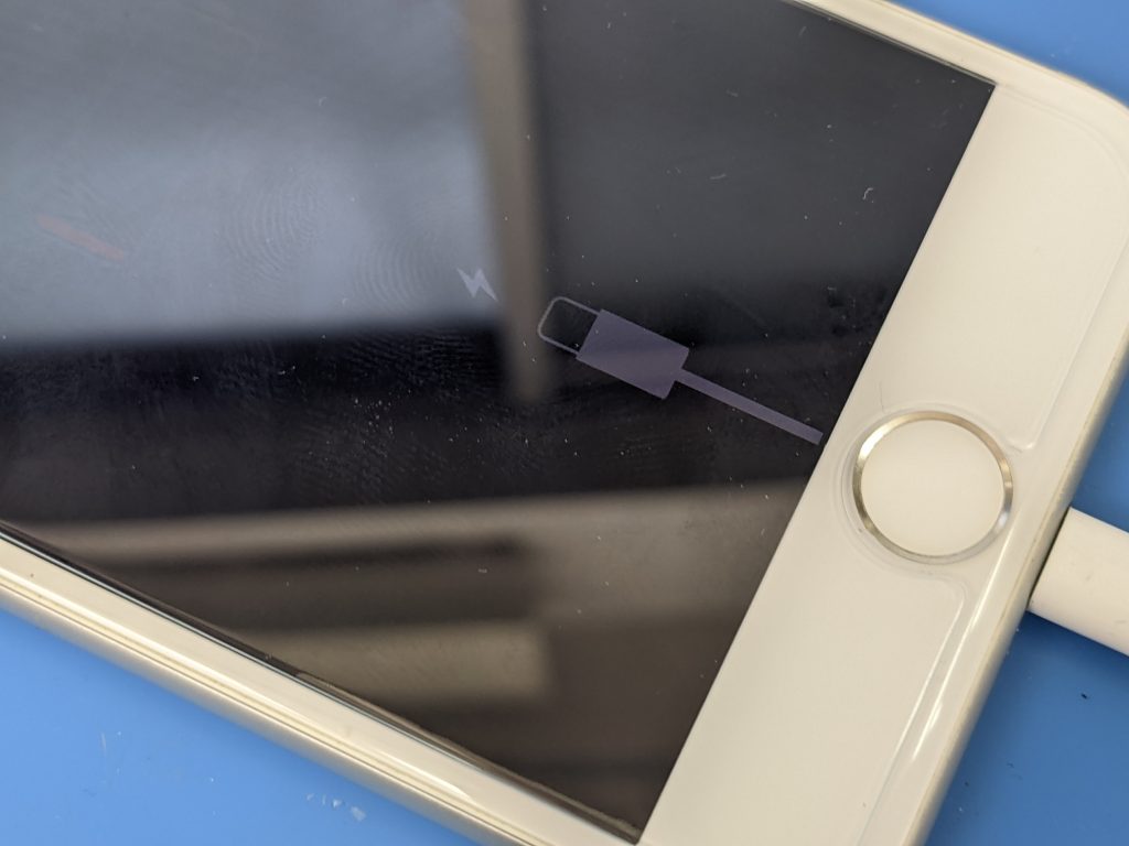 iPhone 充電されない