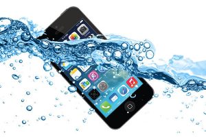 iPhoneが水没？？防水じゃないの？？