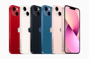 iPhone13「ミッドナイト」「スターライト」ってどんな色？？