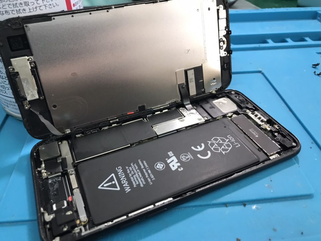 冬のバッテリー消費に抗うには、バッテリーのステータスが重要です。