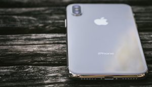 ガラス背面iPhoneのメリット・デメリット