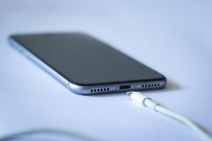 iPhoneの充電ができない？そんな時は…！【渋谷店】