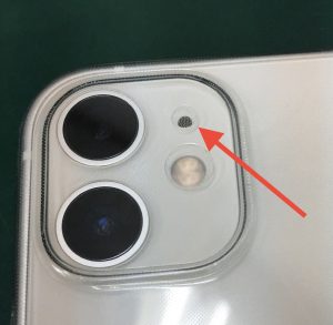 iPhoneはマイクが3つも付いてるんです。