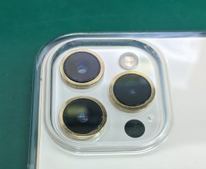 アウトカメラから異音？？