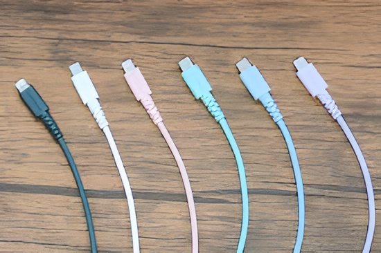 【知ってた？】iPhoneの充電ケーブルには種類があります