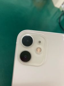 iPhone・Android端末のアウトカメラの保護をしていますか？